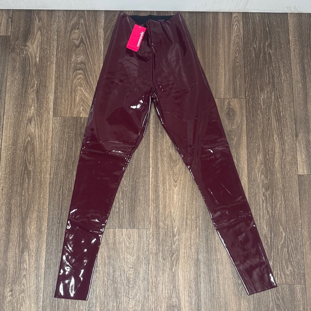 Commando Shiny Burgundy Vinyl Leggings women’s size small